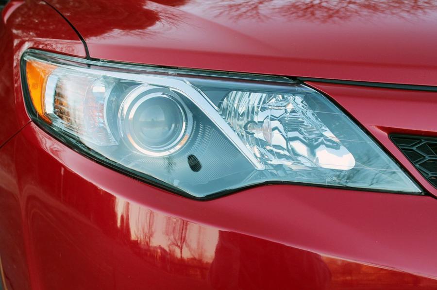  Toyota Camry SE V6 2012 года  (фото 3 из 37)